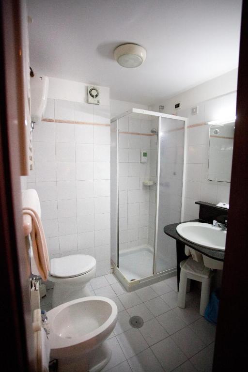 Standard Triple Room,68538707:JPEG