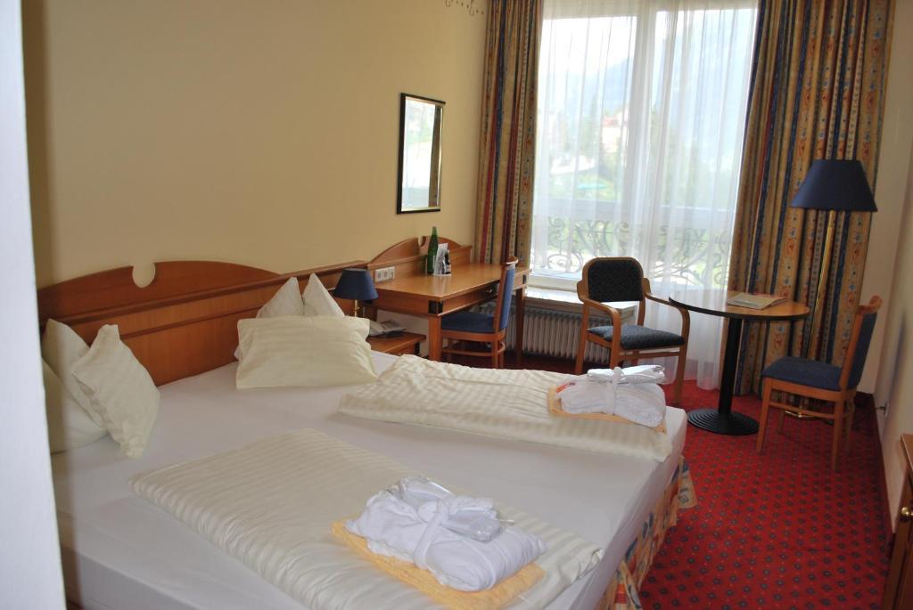 Double or Twin Room,61093717:JPEG