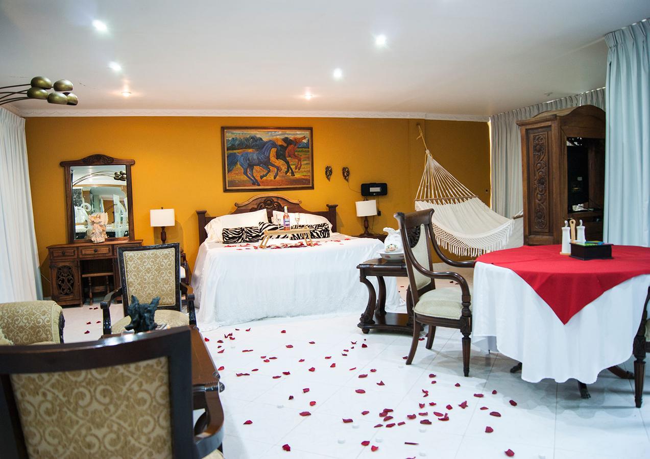 Suite con vistas a la piscina