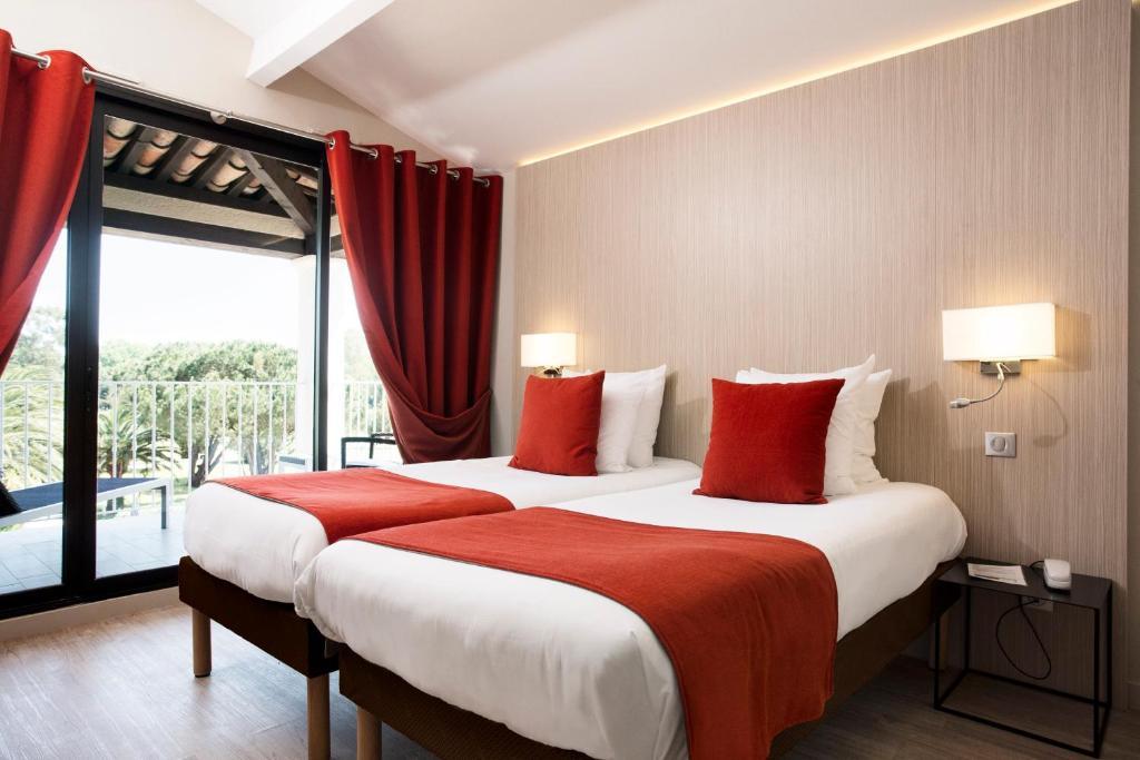 Superior Twin Room