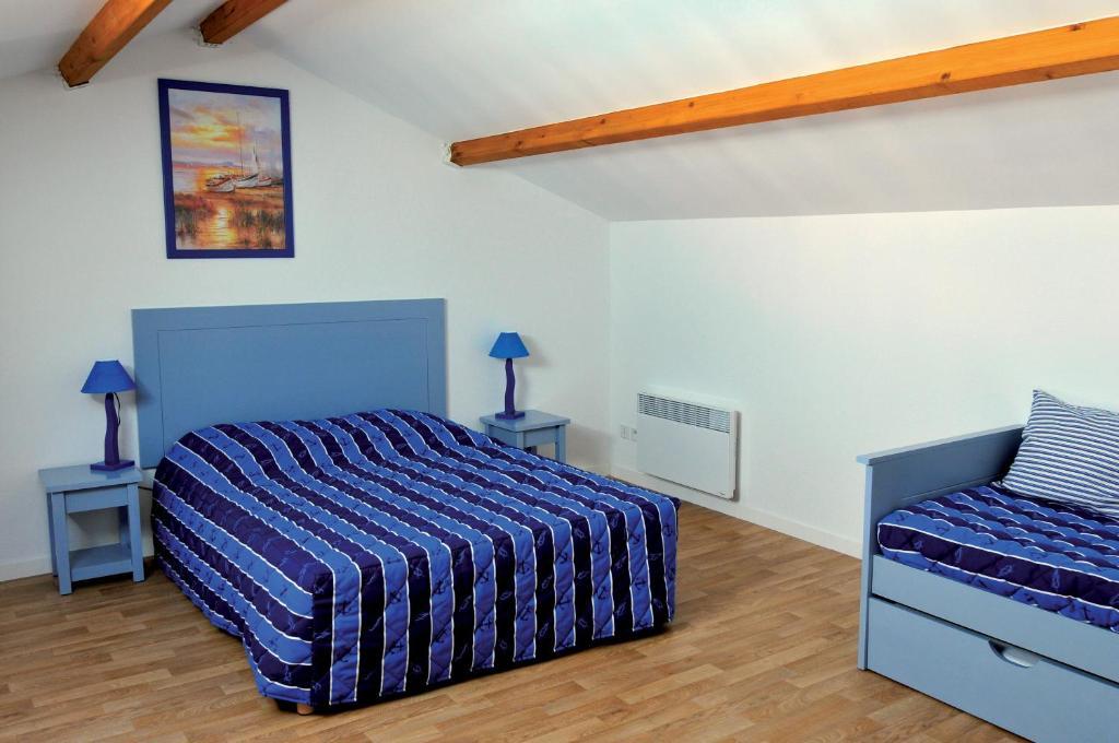 One-Bedroom Apartment,64524031:JPEG