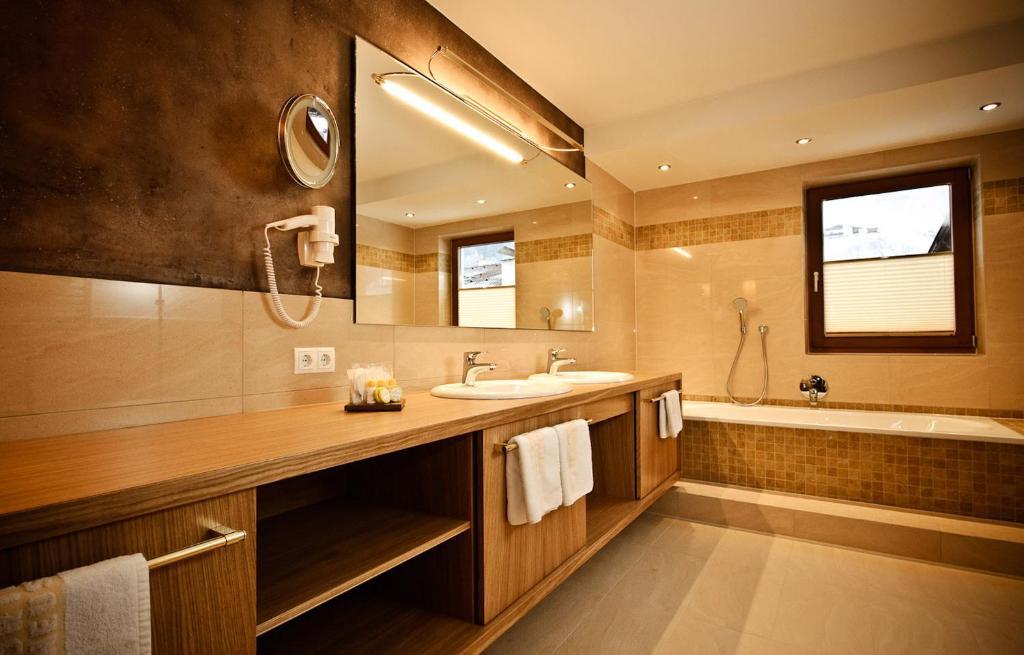 Deluxe Junior Suite