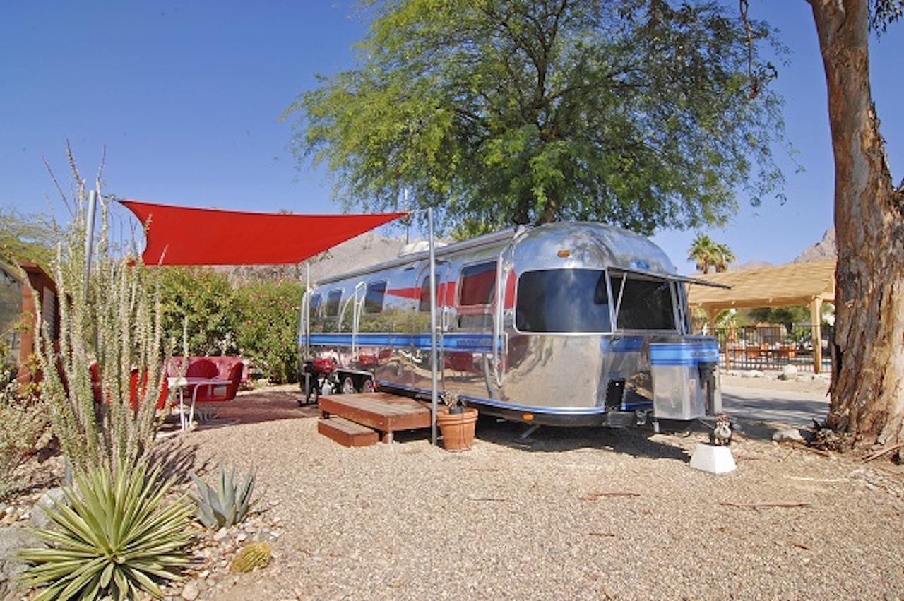 Vintage Airstream - Queen Bed