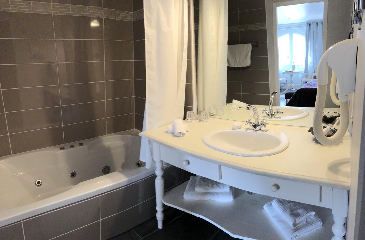 Prestige Room
