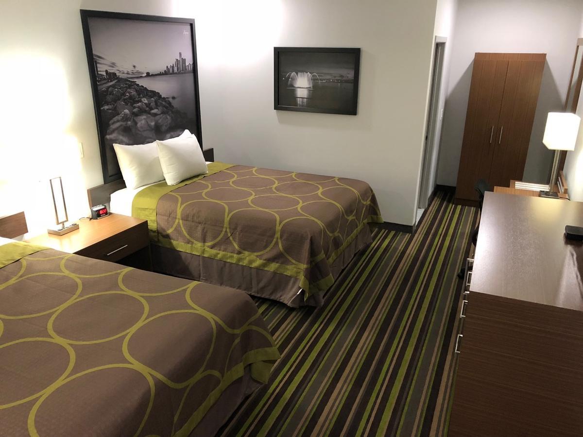 Queen Room with Two Queen Beds - Non-Smoking