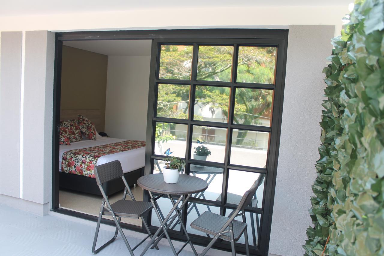 Deluxe King Room Patio