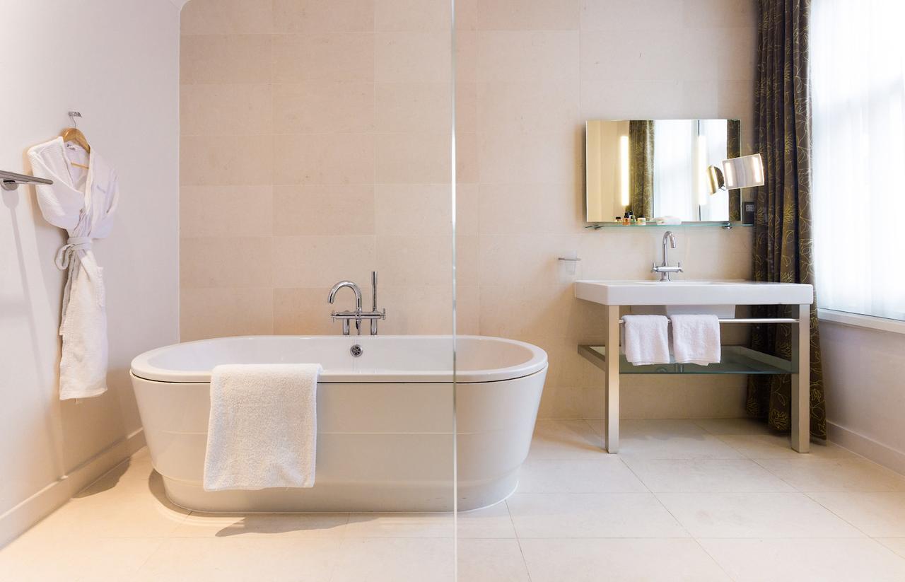 Luxury King Room