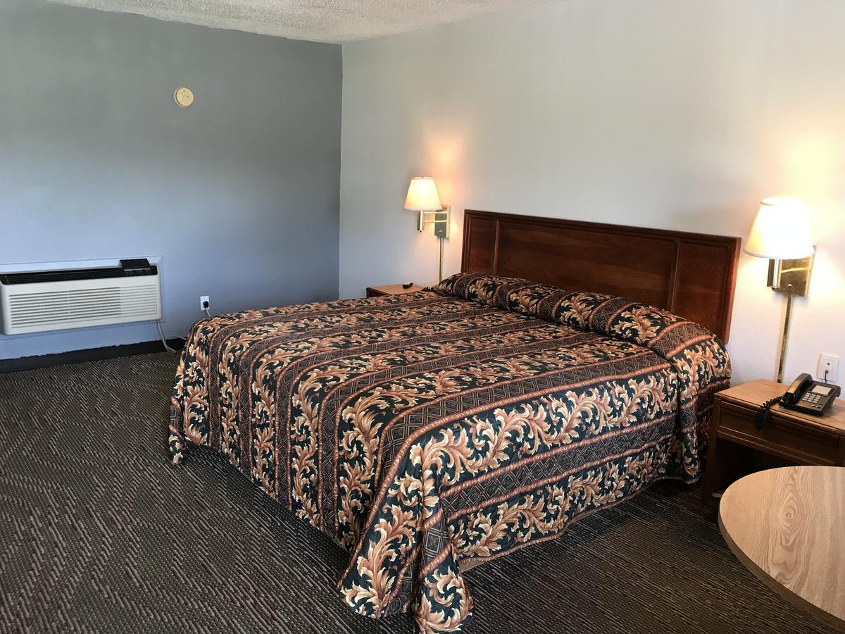 Standard King Room