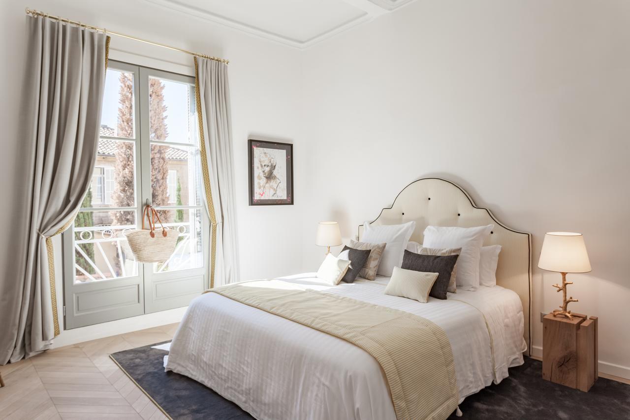 Deluxe Double Room Bath