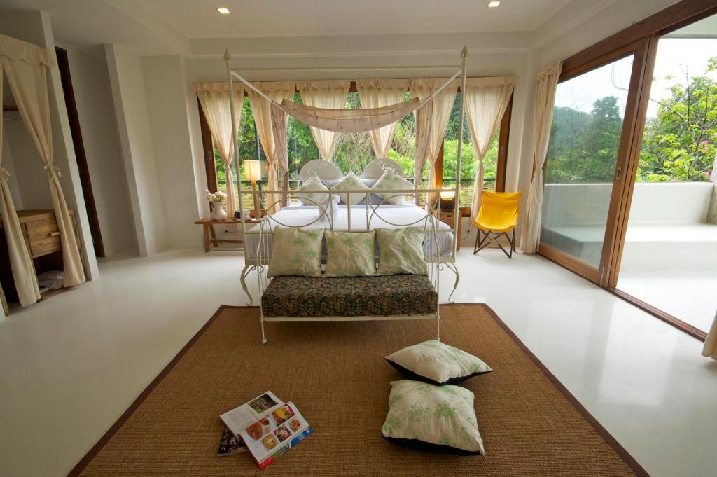 Mountain View Suite with Jacuzzi