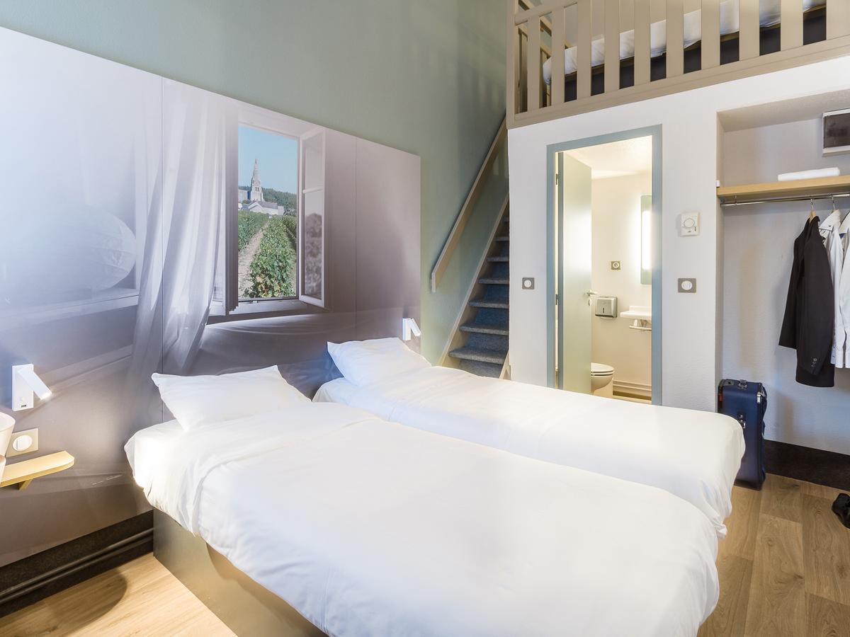 Classic Quadruple Room