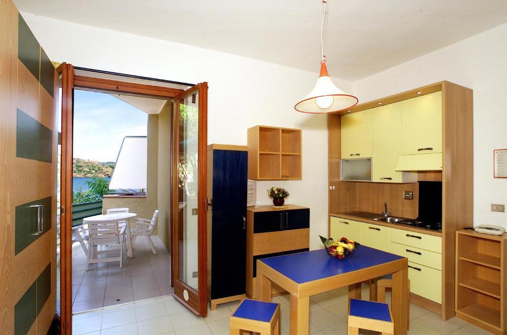 Studio (3 Adults)