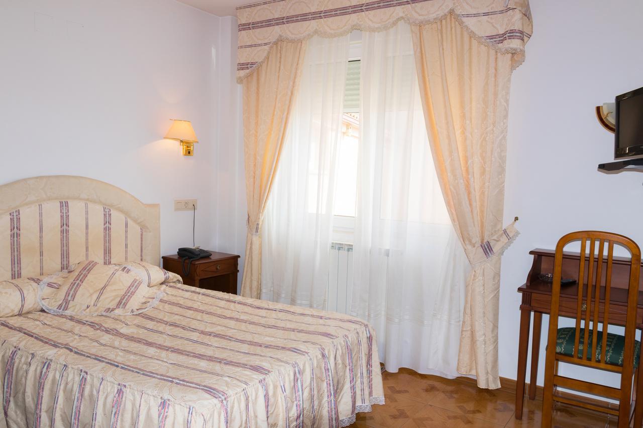 Standard Double Room,636539949:JPEG