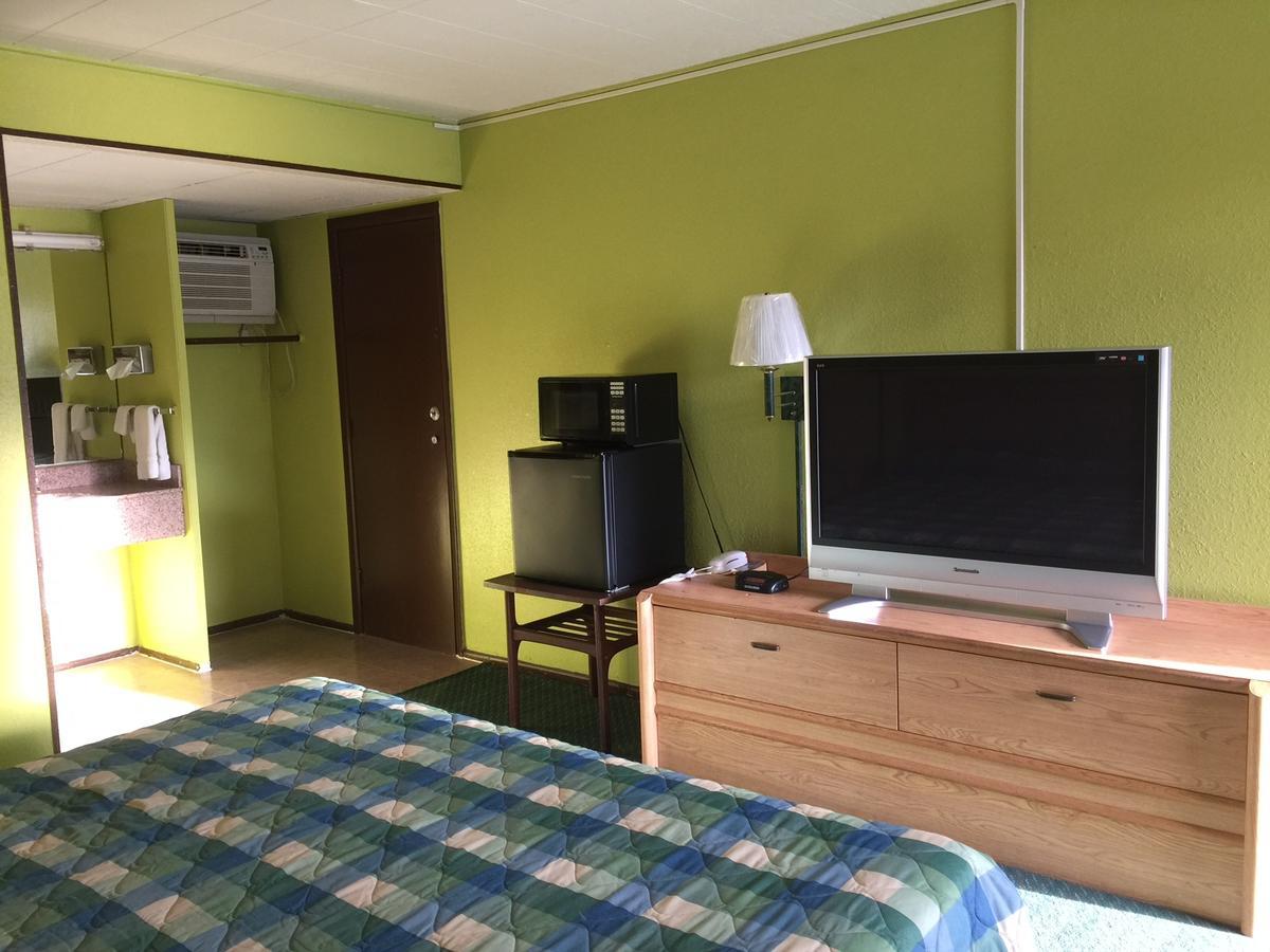 King Room - Non-Smoking