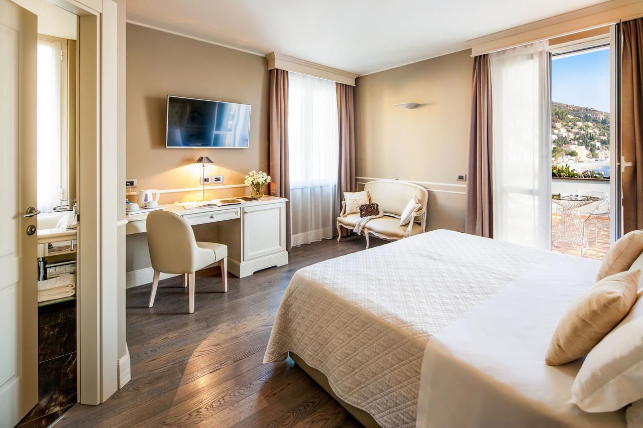 Superior Double or Twin Room Balcony Sea View