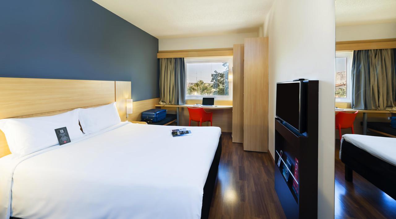 Standard Apartment with Queen Bed
