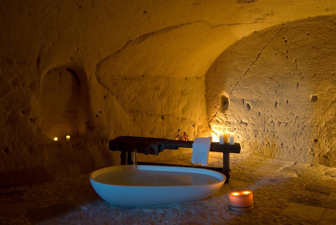 Suite Cave