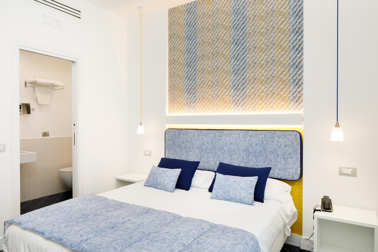 Standard Double or Twin Room,643732836:JPEG