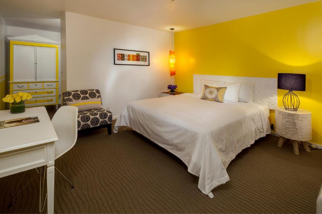 King Room - Non-Smoking