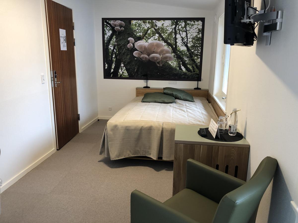 Mini Double Room 140cm bed