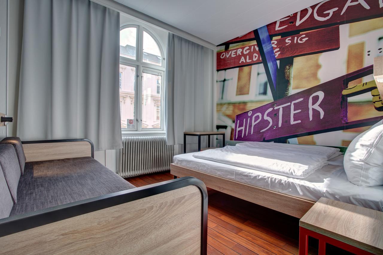 Triple Room,645708186:JPEG