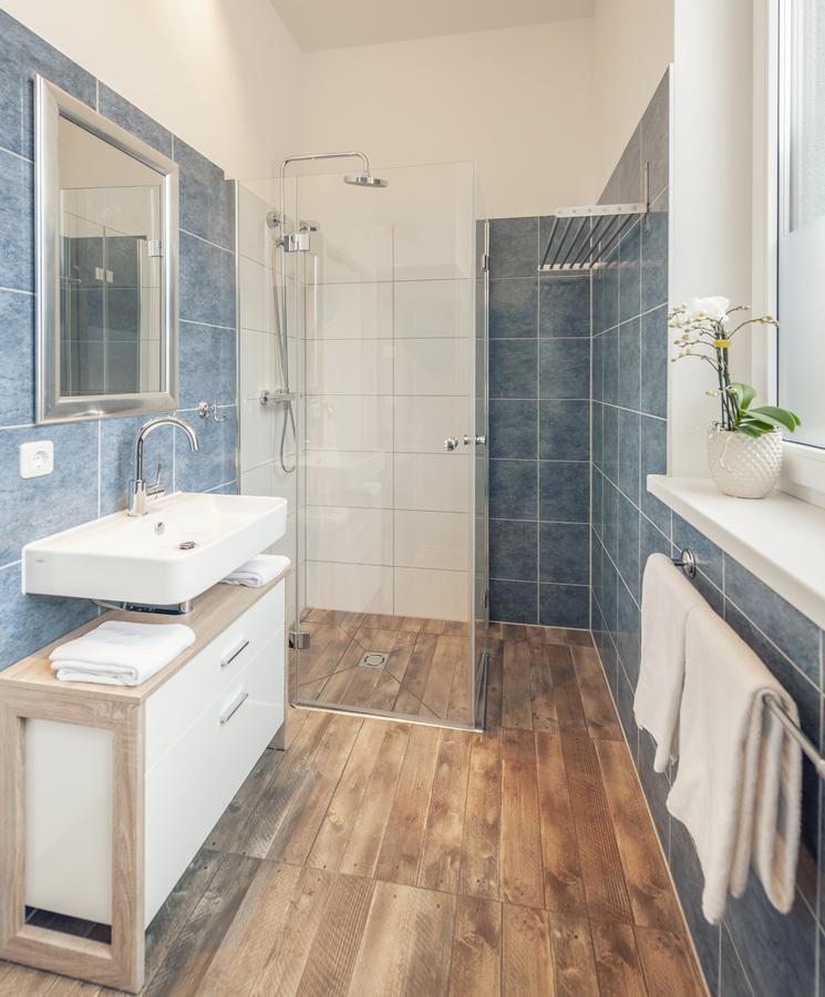 Doppelzimmer mit Balkon