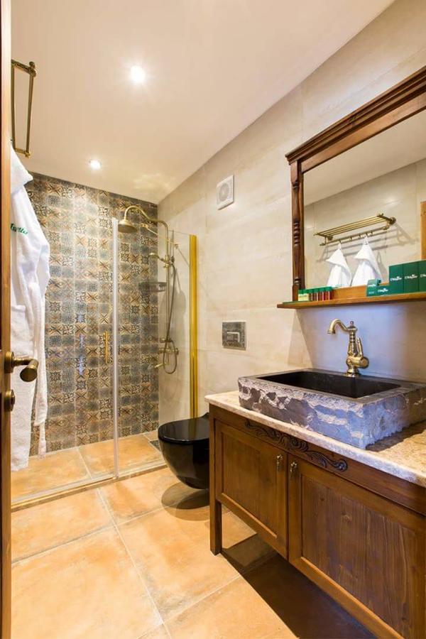 Suite with Pool View