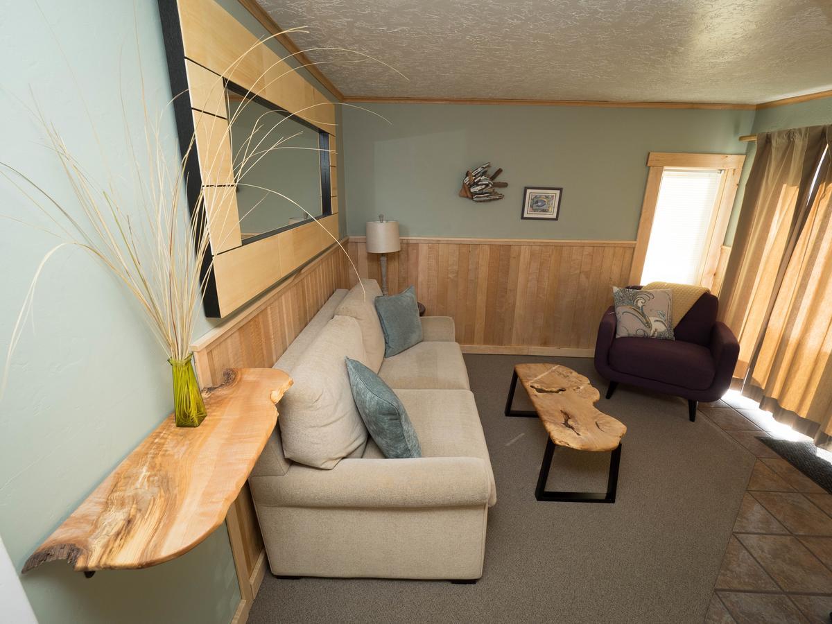 Premier Queen Suite