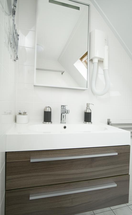Two-Bedroom House,649264512:JPEG