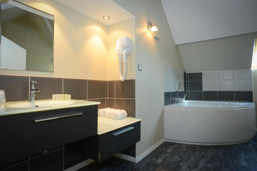 Chambre Familiale (3 Adultes)