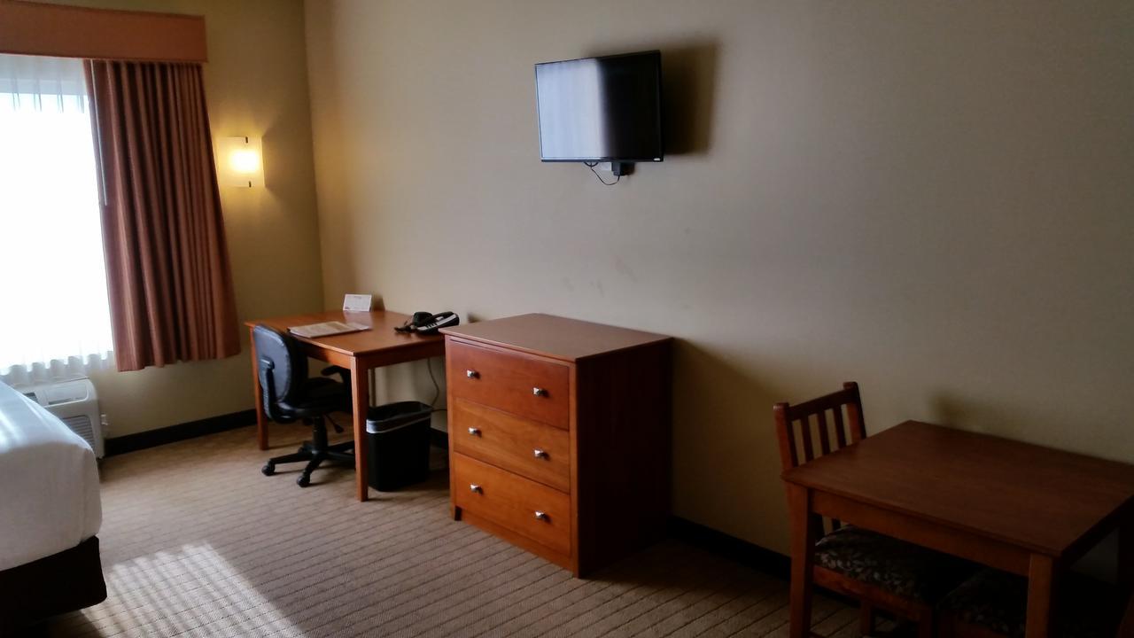 Queen Suite