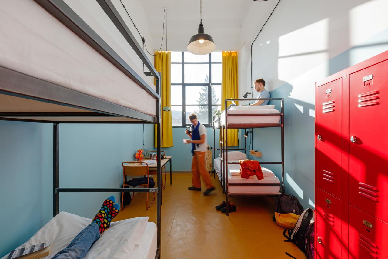 Bett im Frauenschlafsaal mit 4 Betten