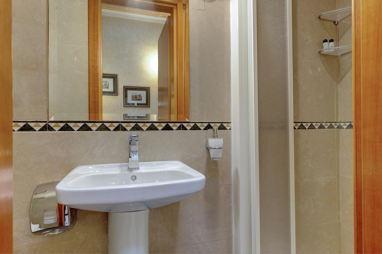 Economy Single Room