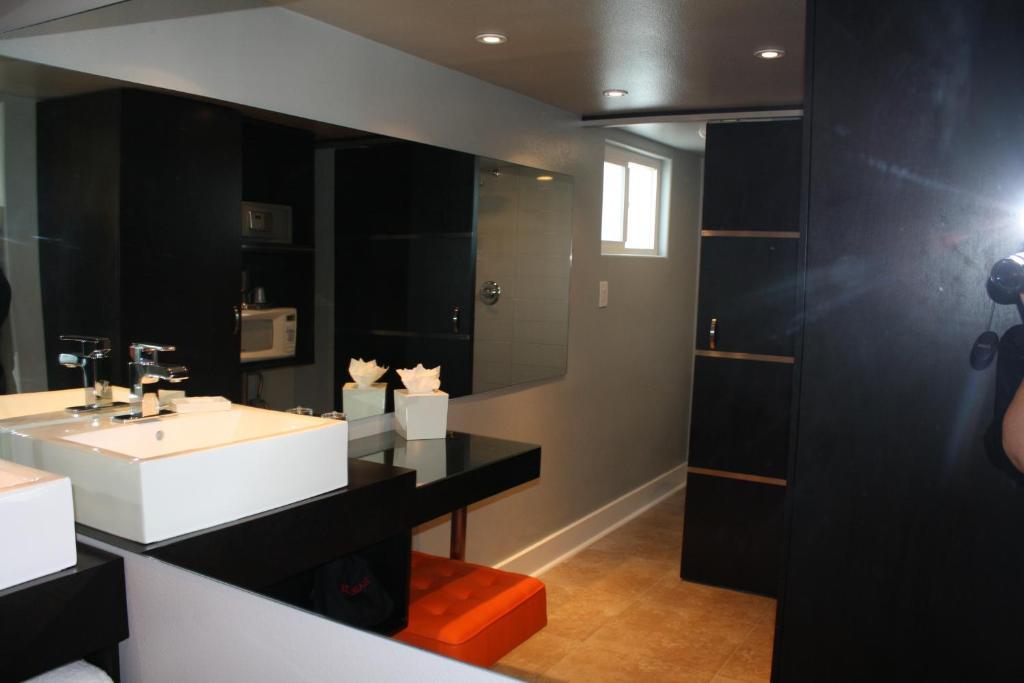 Deluxe Double Room Two Double Beds