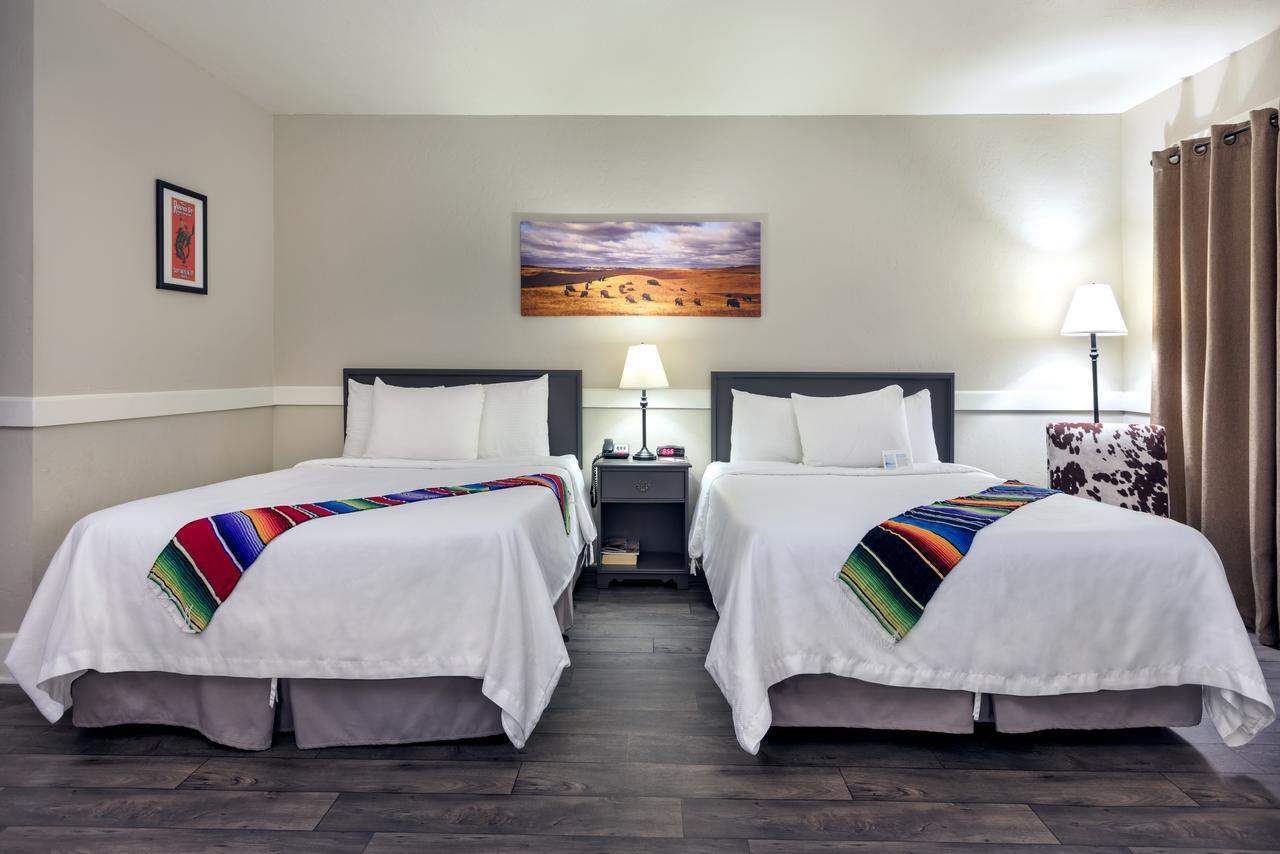 Queen Room with Two Queen Beds with Balcony