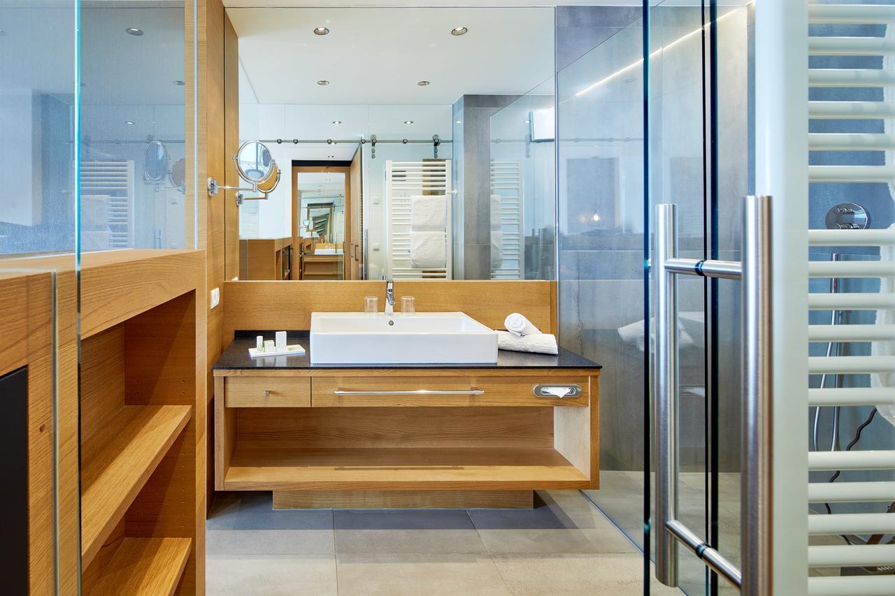 Suite Spa Bath