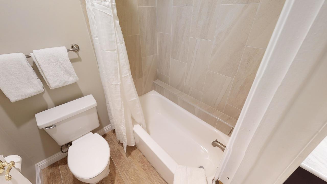 One-Bedroom Suite - 2 Double Beds