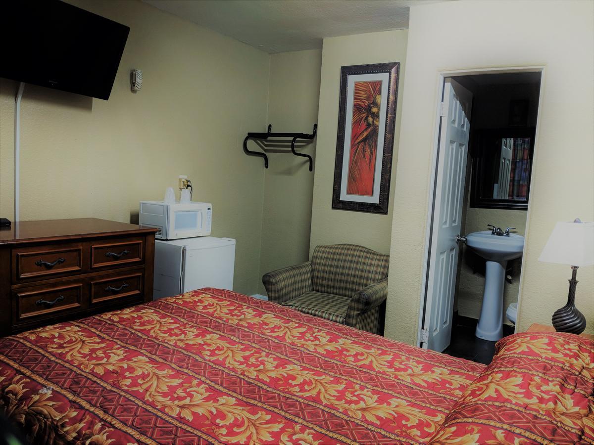 Standard Single Room Smoking