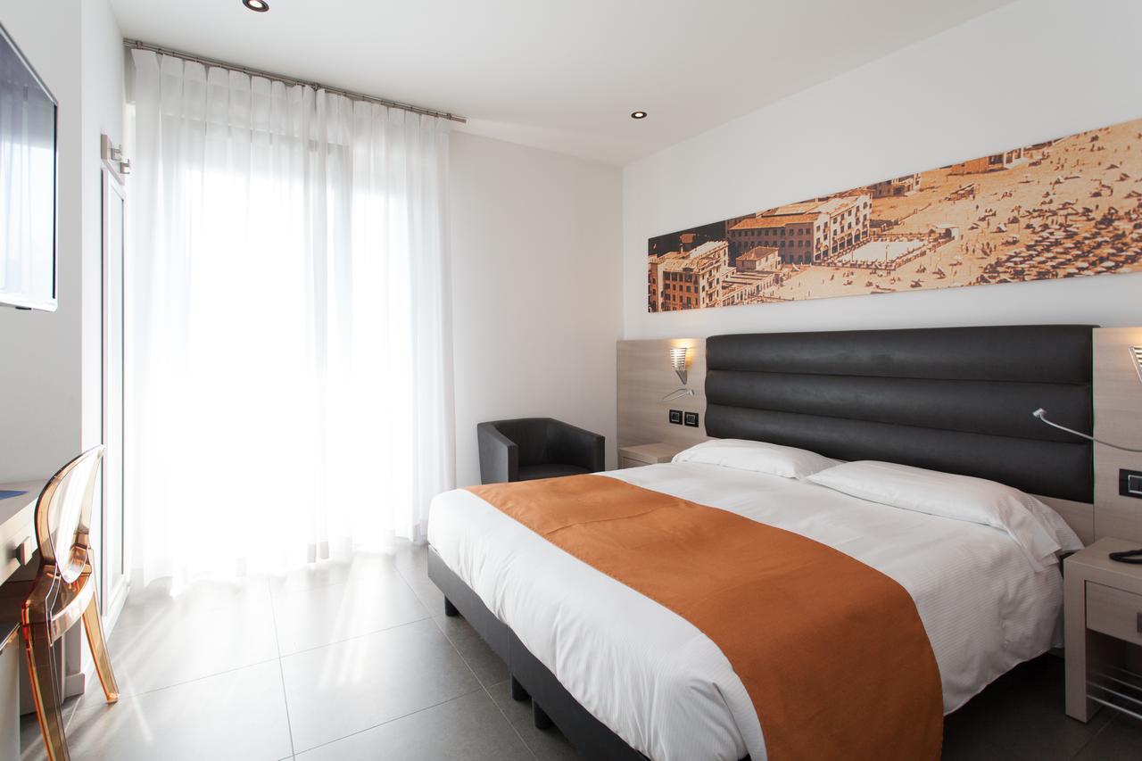 Classic Double or Twin Room Partial Sea View