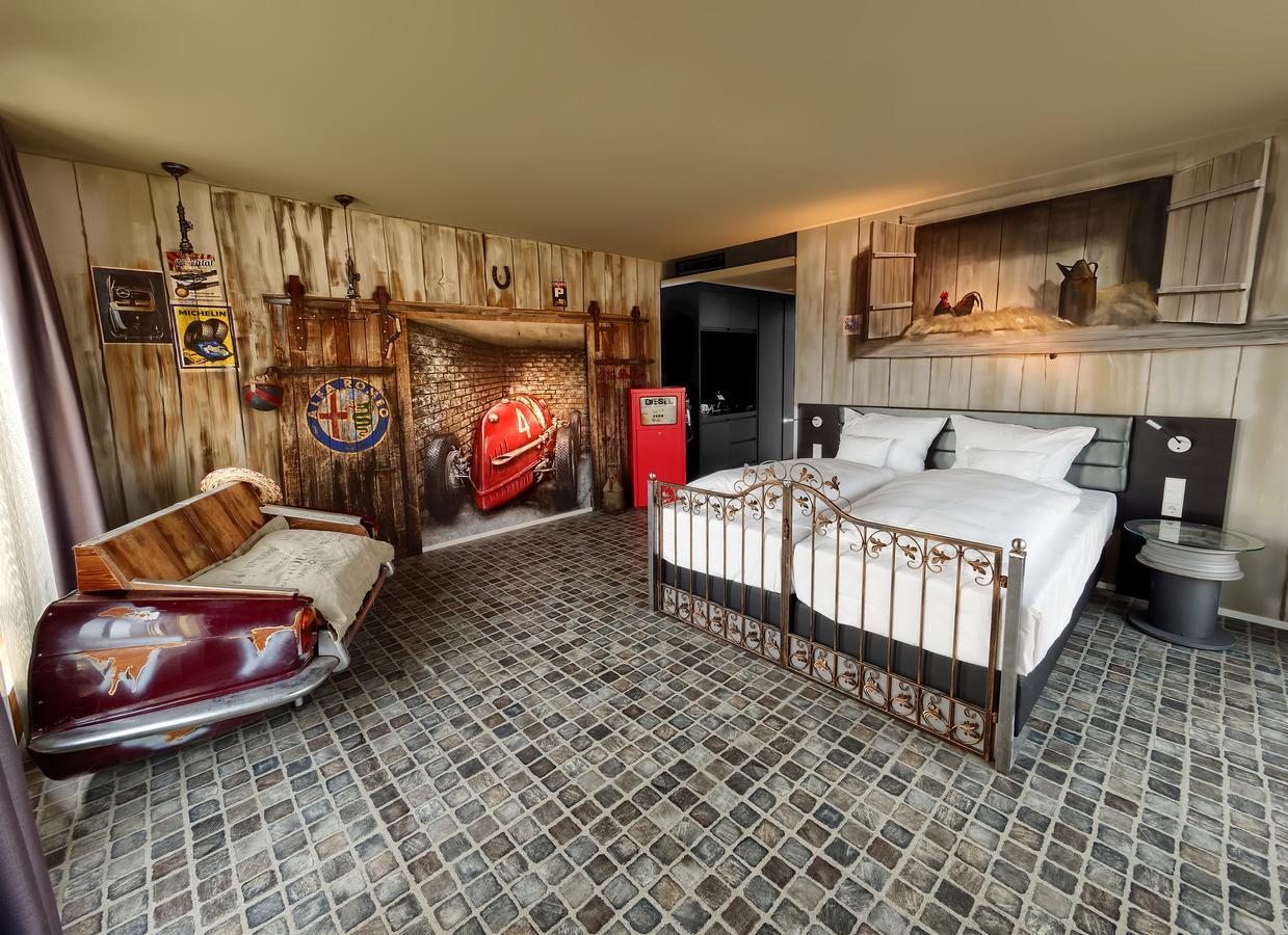 Themed Double Room,666221634:JPEG