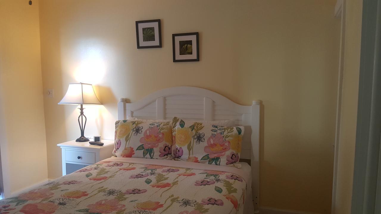 Queen Room Private Porch Unit C15