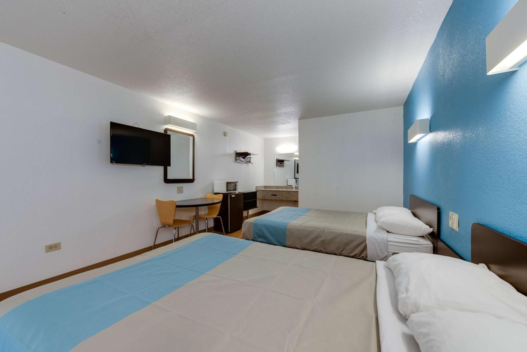 Standard Double Room with Two Double Beds