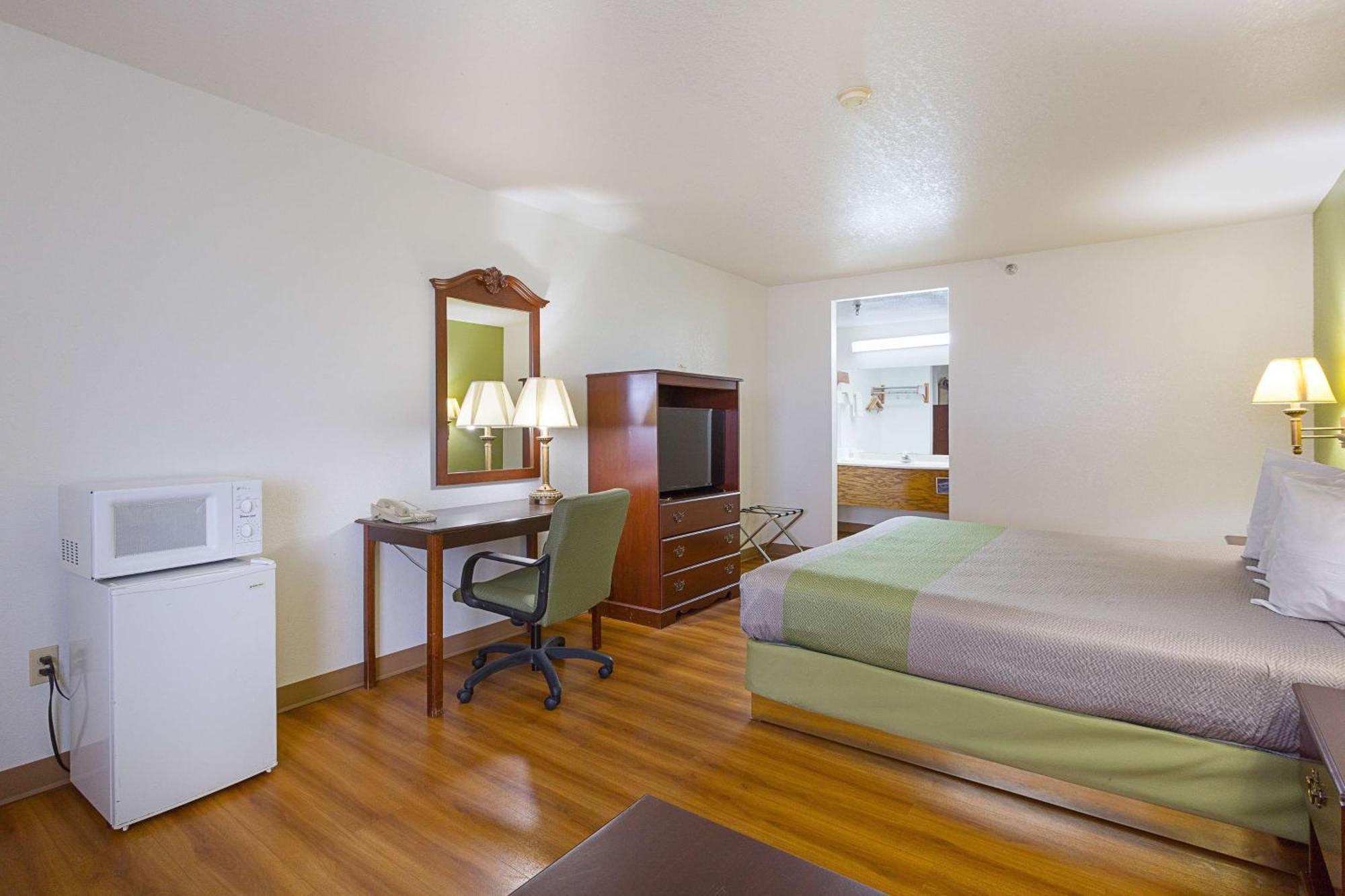 King Room Non-Smoking