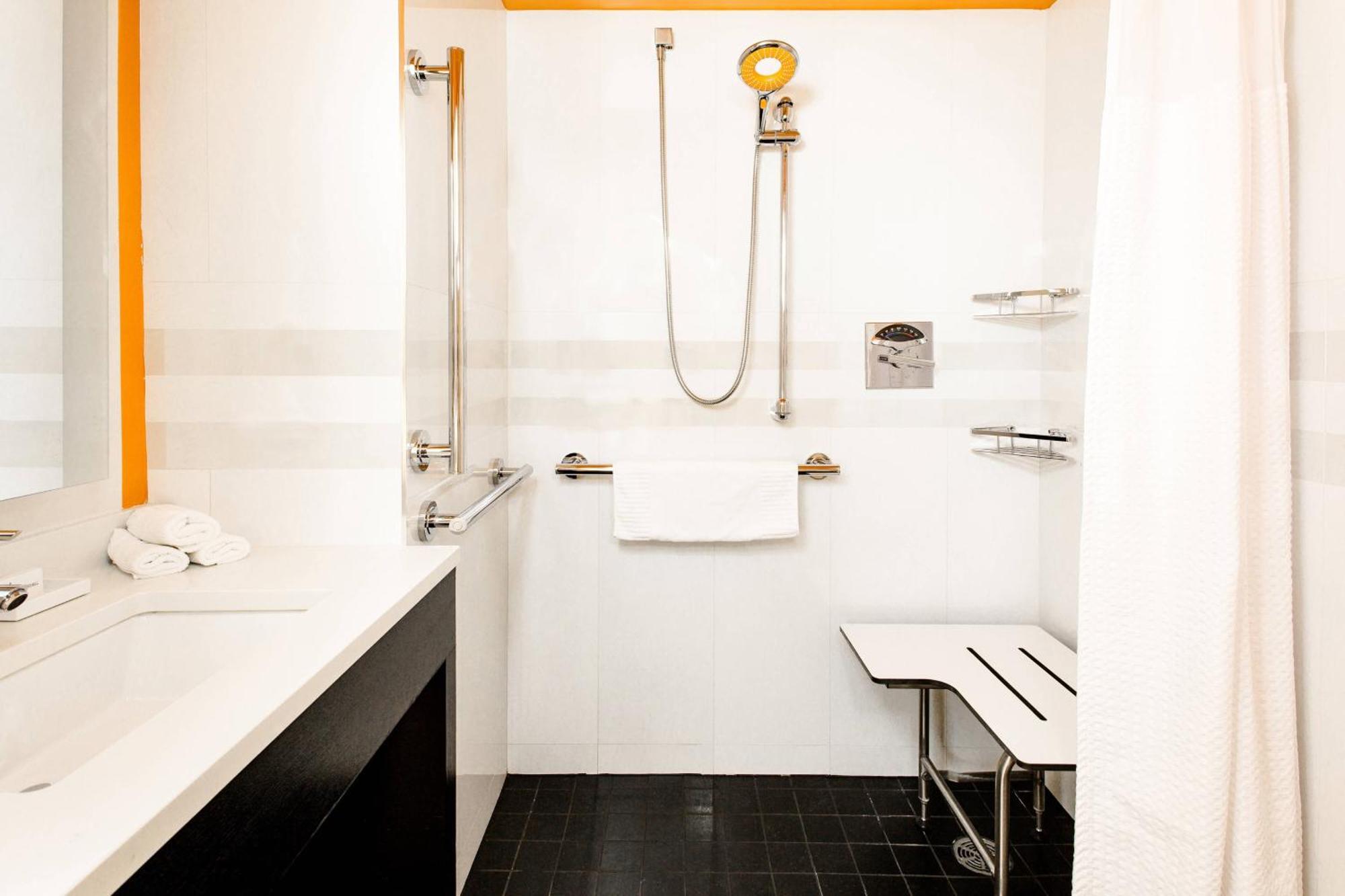 King or Queen Room City View Roll Shower Mobility Accessible,1319452258:JPEG
