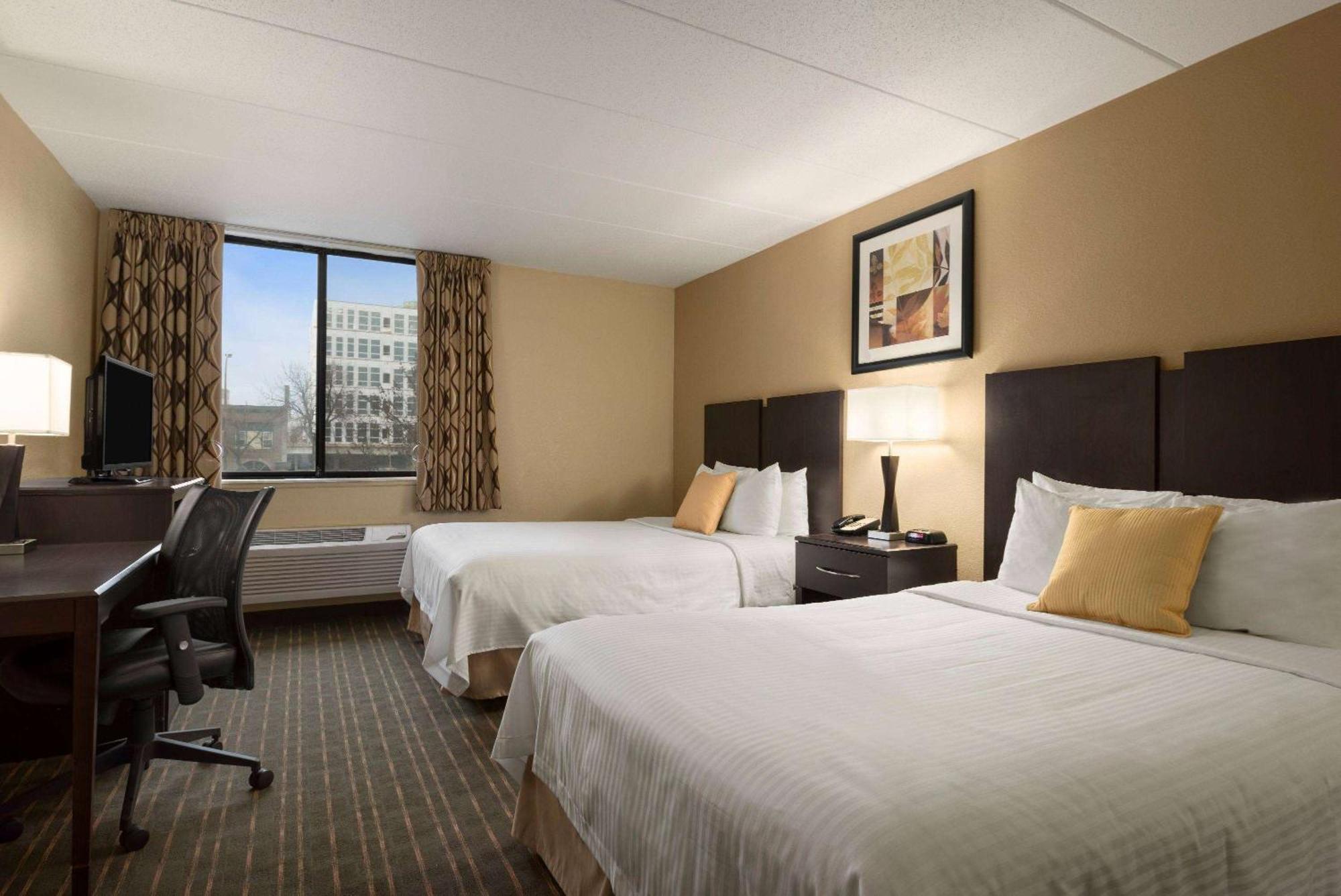 Double Room Two Double Beds Non-Smoking