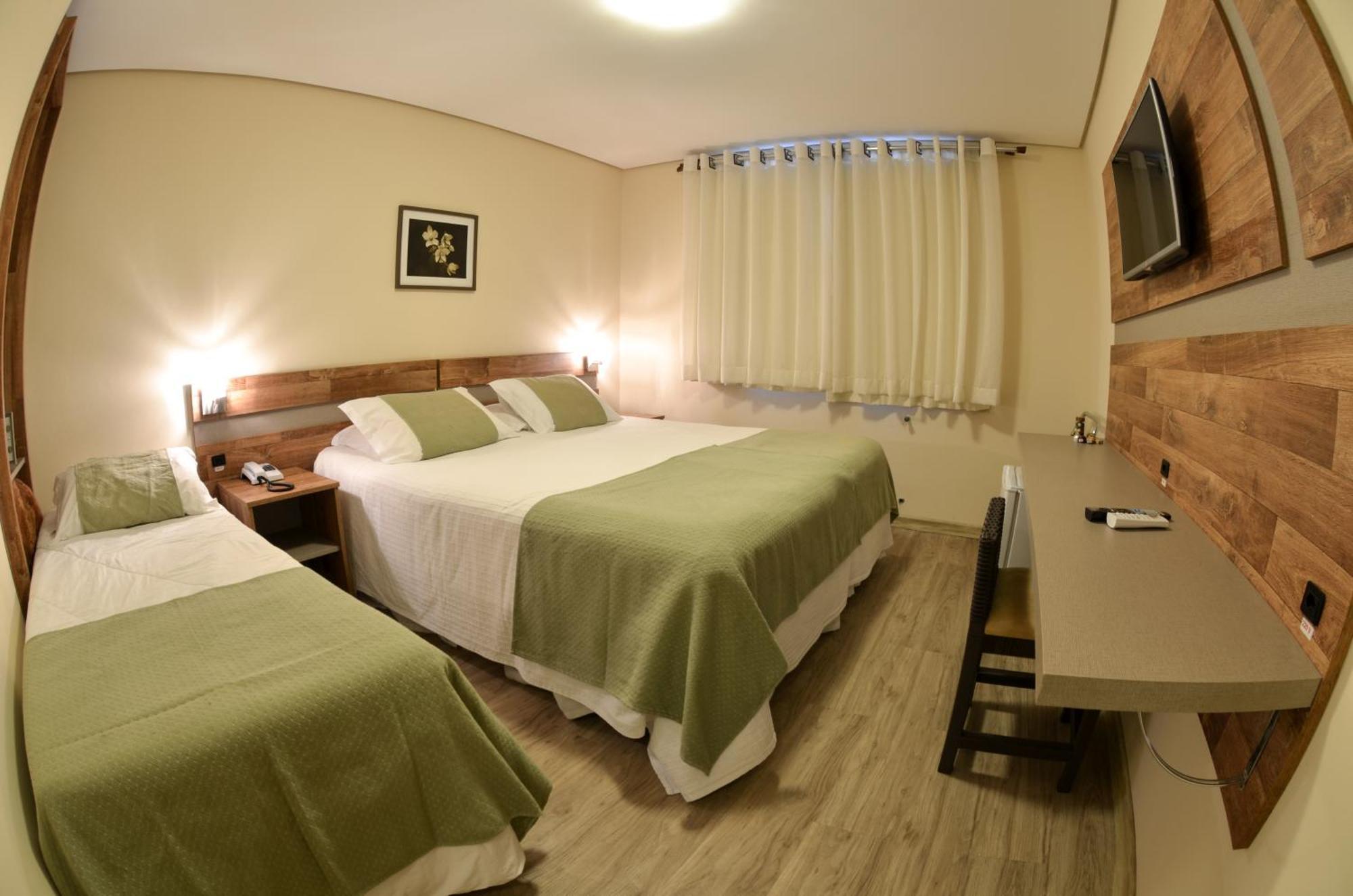 Quarto de Luxo no Térreo