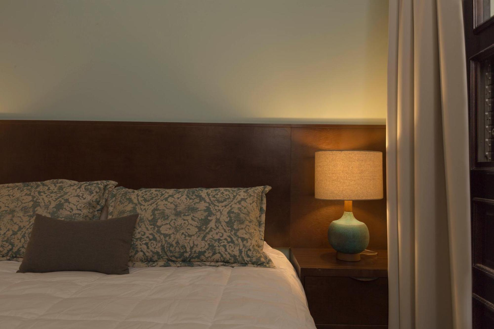 French Balcony Suite,682380327:JPEG