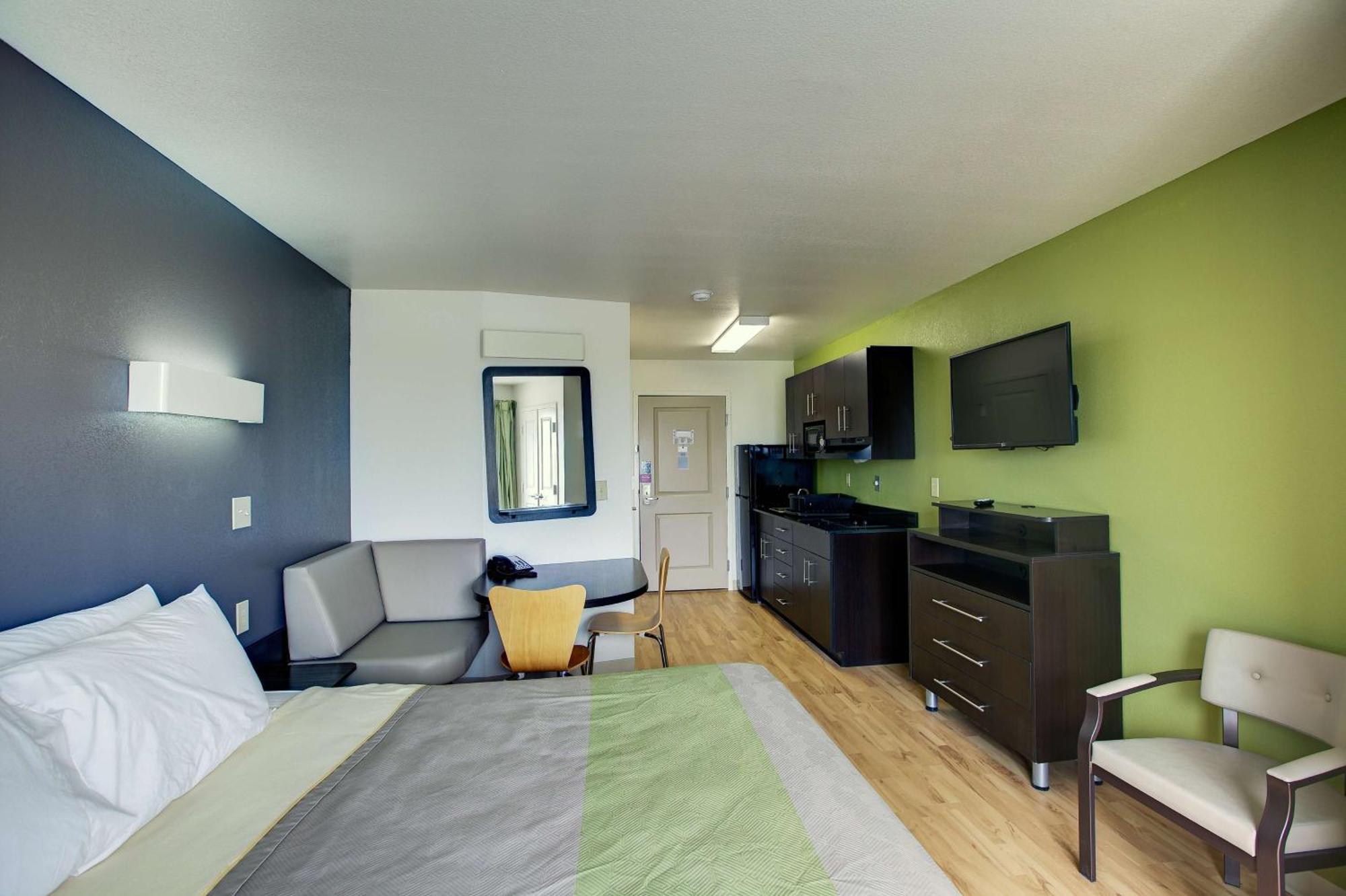 King Room Non-Smoking