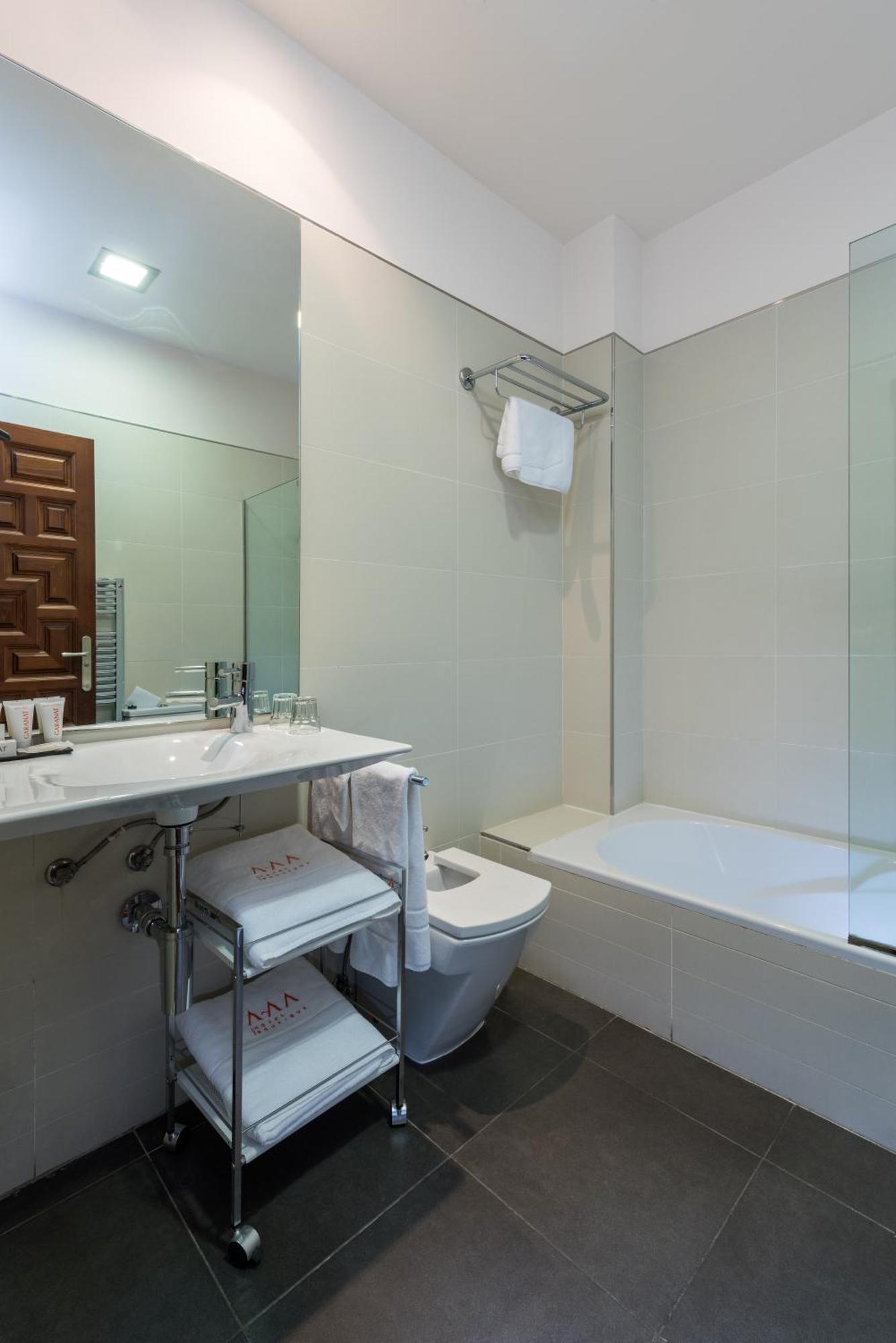 Habitación Triple (2 adultos + 1 niño)