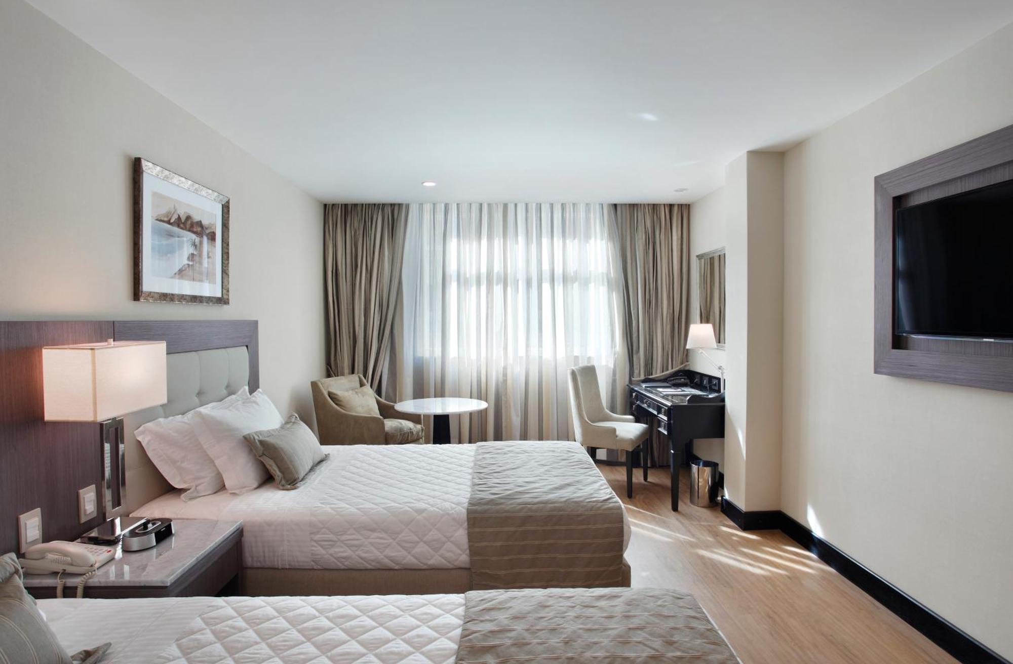 Superior Twin Room Partial Ocean View
